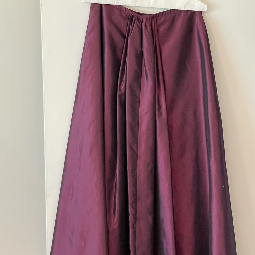 Express Taffeta formal skirt